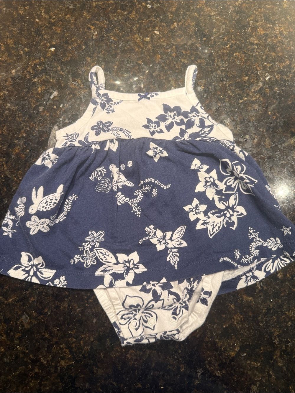 Navy & White Floral Baby Dress Bodysuit Snap Bottom Worn Once - 6 Month Girl